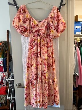 Pink Floral Puff-Sleeve Maxi Dress
